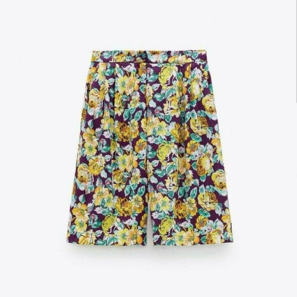 Zara Bermuda Shorts Floral Satin Feel Pleated Side Pockets Purple Yellow Size L - Picture 8 of 9